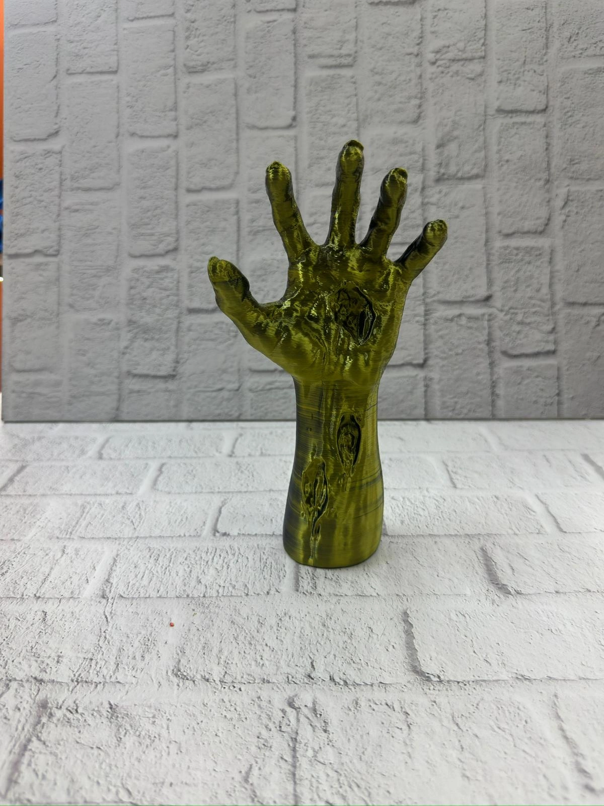 Modern Tasarım El Figürü 3d Dekoratif Biblo Koleksiyonluk ( Lisinya )