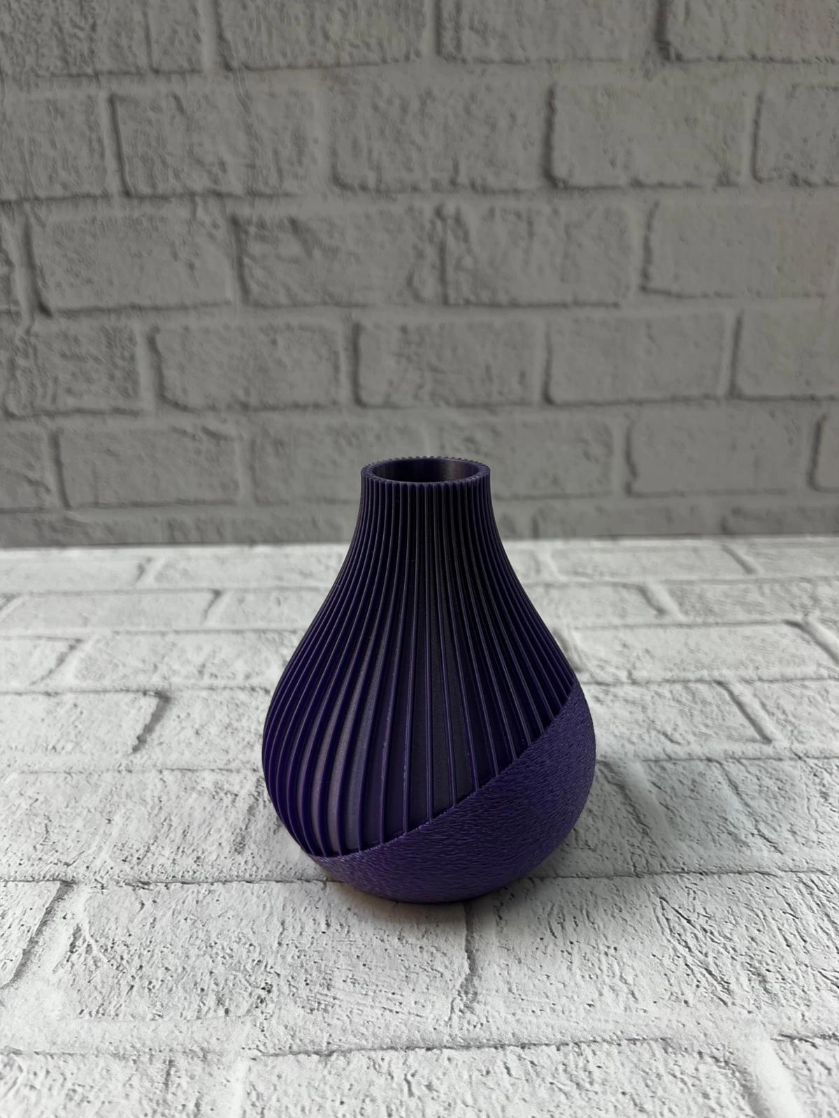 Mor Çizgili Dekoratif Vazo 11 Cm Modern Tasarım Aksesuar ( Lisinya )