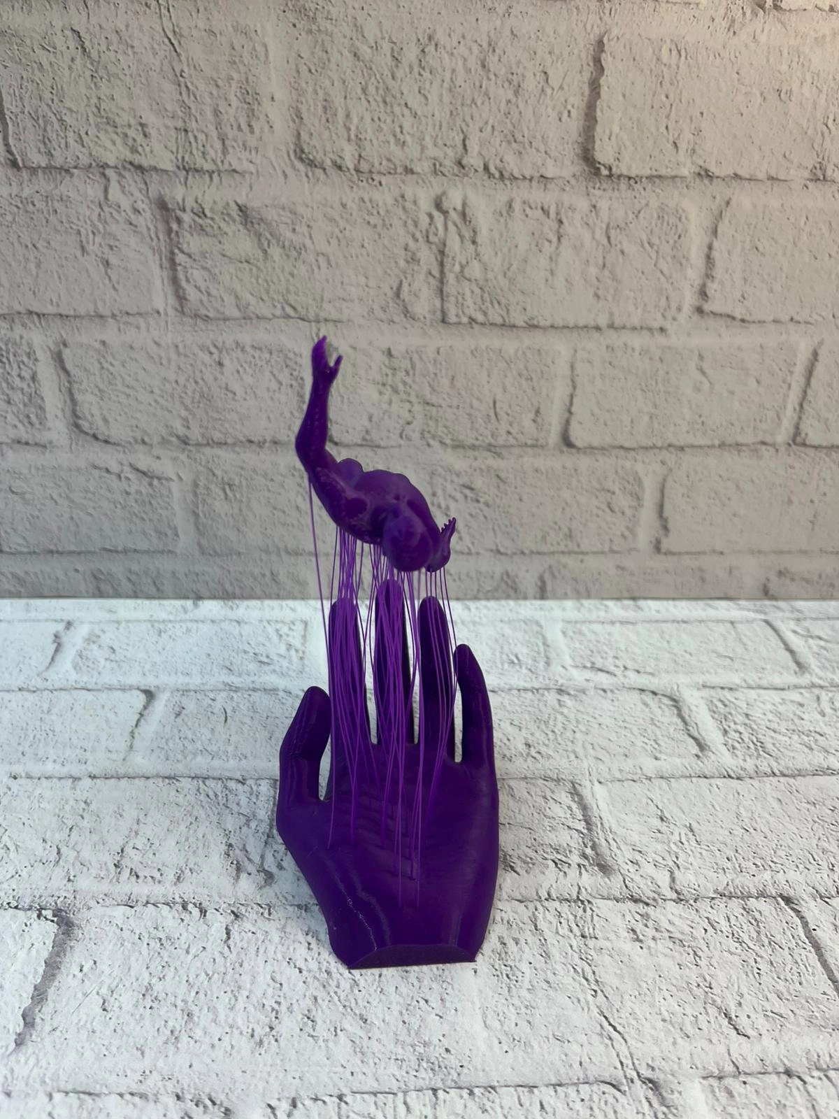 Mor El İnsan Figürü Dekoratif Biblo Minimal Modern Salon Raf Ve Masa Üstü Aksesuar ( Lisinya )