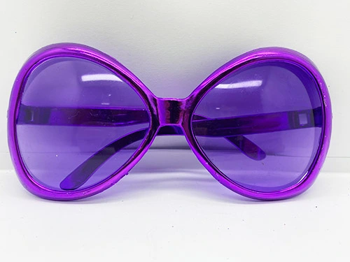 Mor Renk Yeşilçam Nostalji 80li Yıllar 90lı Yıllar Parti Gözlüğü 7x16 Cm ( Lisinya ) Mor Renk Yeşilçam Nostalji 80li Yıllar 90lı Yıllar Parti Gözlüğü 7x16 Cm ( Lisinya )