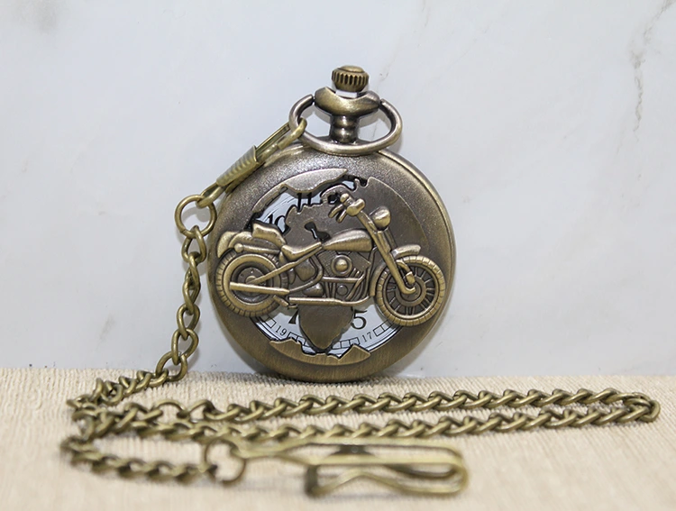 Motor Tasarımlı Köstekli Saat ( Lisinya ) Motor Tasarımlı Köstekli Saat ( Lisinya )