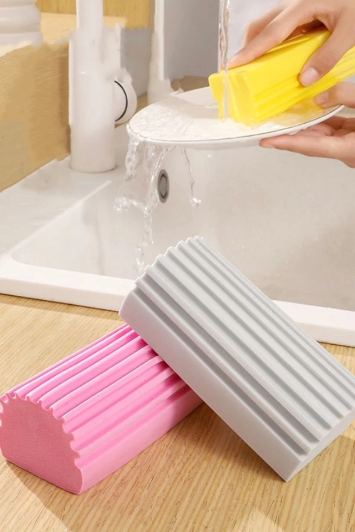 Nemli Silgi Süngeri Banyo,mutfak Ve Araba İçin Temizlik Süngeri ( Lisinya ) Nemli Silgi Süngeri Banyo,mutfak Ve Araba İçin Temizlik Süngeri ( Lisinya )