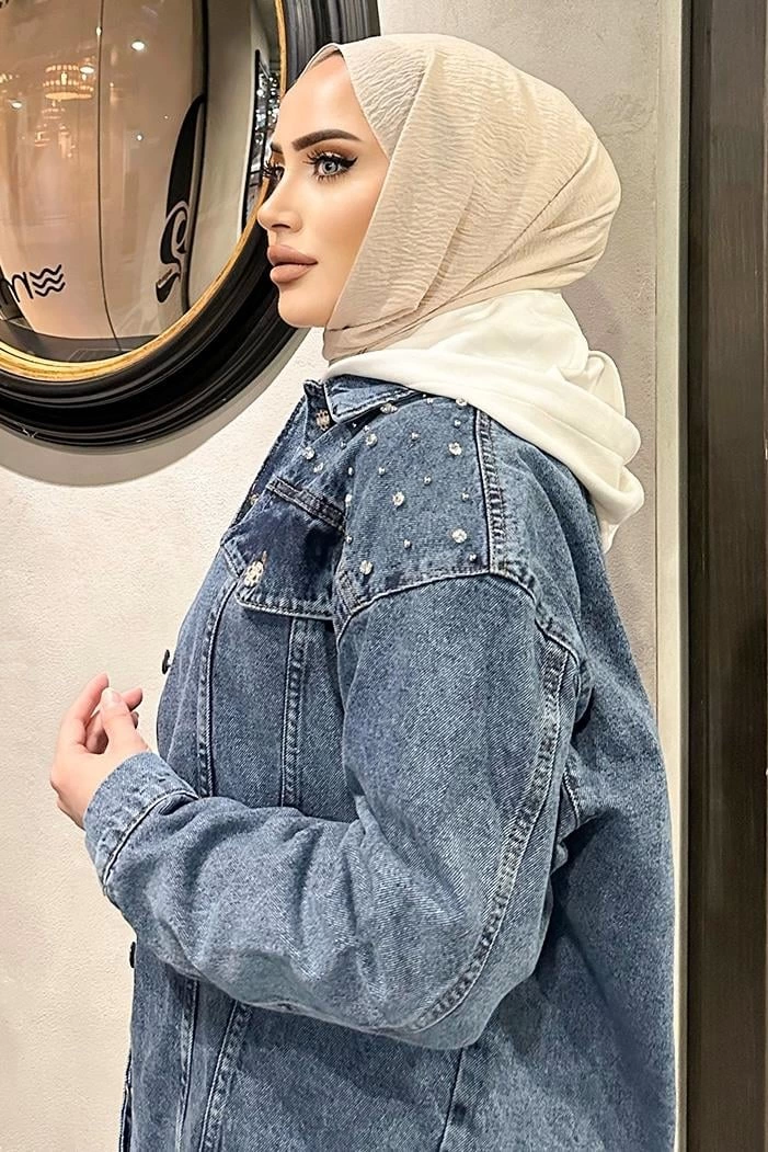 Omuz Taş Detay Koyu Mavi Kot Ceket Oversize ( Lisinya ) Omuz Taş Detay Koyu Mavi Kot Ceket Oversize ( Lisinya )