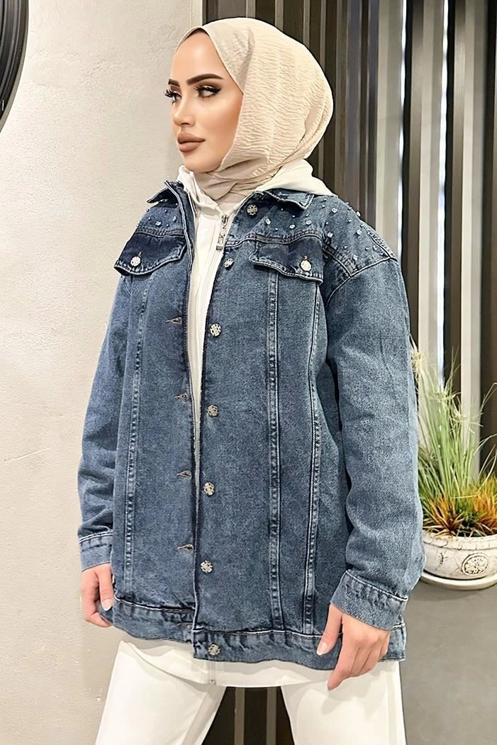 Omuz Taş Detay Koyu Mavi Kot Ceket Oversize ( Lisinya ) Omuz Taş Detay Koyu Mavi Kot Ceket Oversize ( Lisinya )