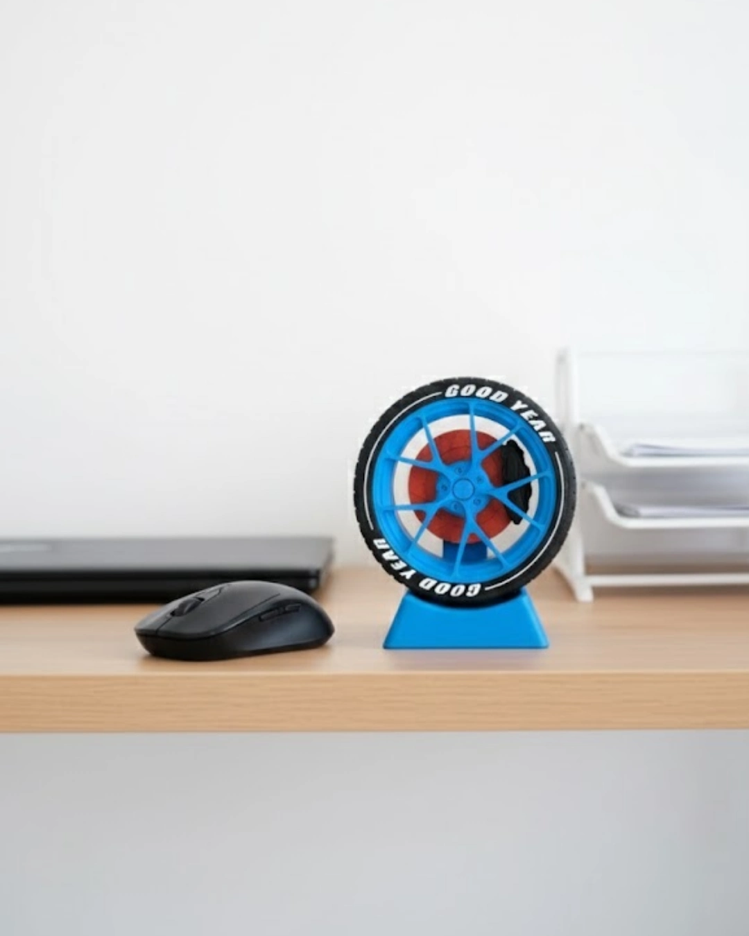 Otomobil Jant Görünümlü Masa Üstü Ofis Süsü ( Lisinya )