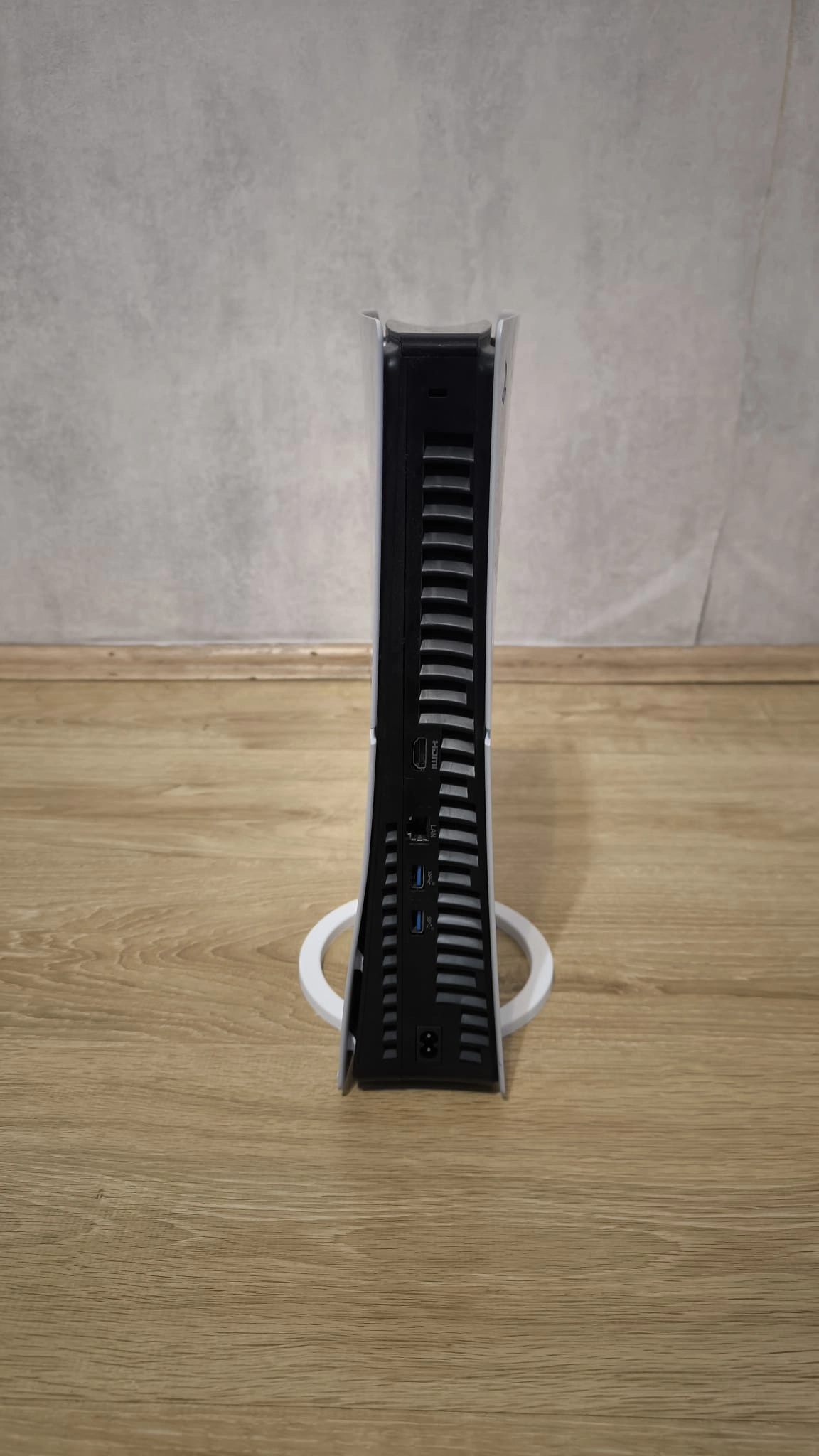 Oyun Konsolu Tutucu Şık Ve Minimal Masa Üstü Stand ( Lisinya )