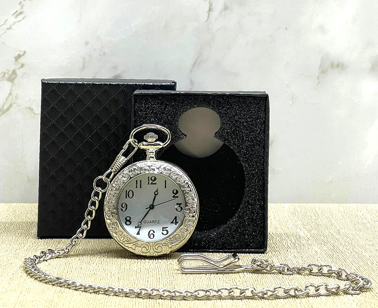 Özel Kutulu Gümüş Köstekli Saat ( Lisinya )