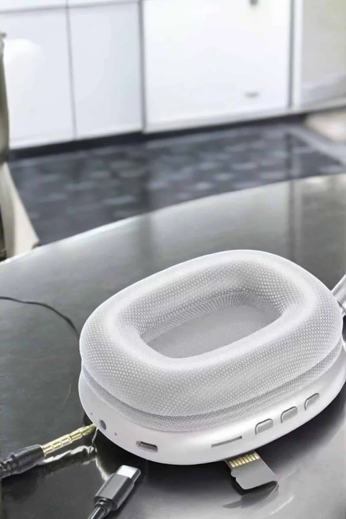 P9 Plus Kablosuz Kulak Üstü Bluetooth Kulaklık Beyaz Yüksek Ses Kaliteli ( Lisinya ) P9 Plus Kablosuz Kulak Üstü Bluetooth Kulaklık Beyaz Yüksek Ses Kaliteli ( Lisinya )