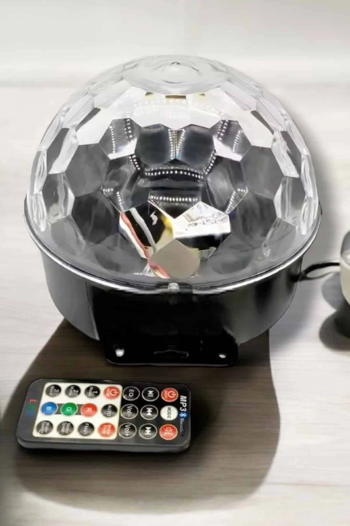 Partiler İçin Taşınabilir Işık Gösterisi Ve Efekt Cihazı ( Lisinya )