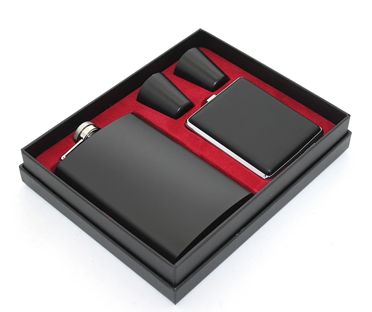 Paslanmaz Çelik 2 Shot Bardak Ve Sigara Tabakalı Matara Seti ( Lisinya )