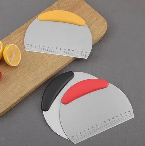 Paslanmaz Çelik Hamur Kesme Ve Şekillendirme Spatulası ( Lisinya ) Paslanmaz Çelik Hamur Kesme Ve Şekillendirme Spatulası ( Lisinya )