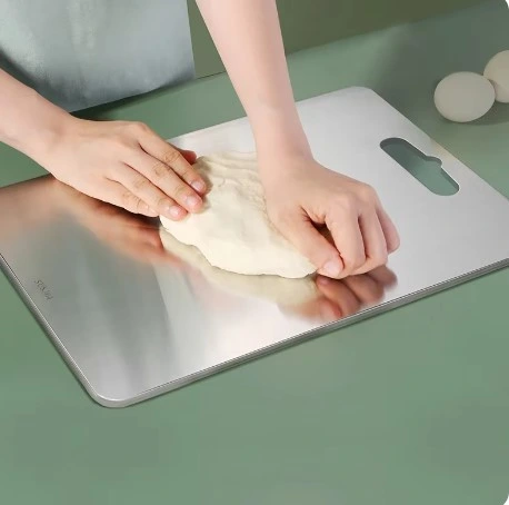 Paslanmaz Çelik Kesim Panosu ( Lisinya ) Paslanmaz Çelik Kesim Panosu ( Lisinya )