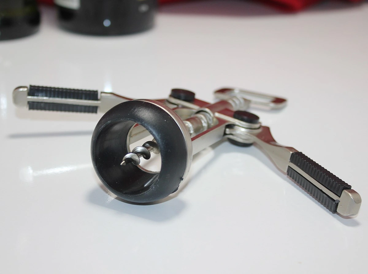 Paslanmaz Çelik Tirbuşon Şarap Açacağı Model 4 ( Lisinya ) Paslanmaz Çelik Tirbuşon Şarap Açacağı Model 4 ( Lisinya )