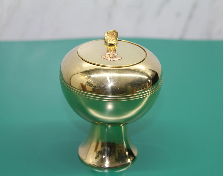 Pirinç Ayaklı Küllük ( Lisinya ) Pirinç Ayaklı Küllük ( Lisinya )