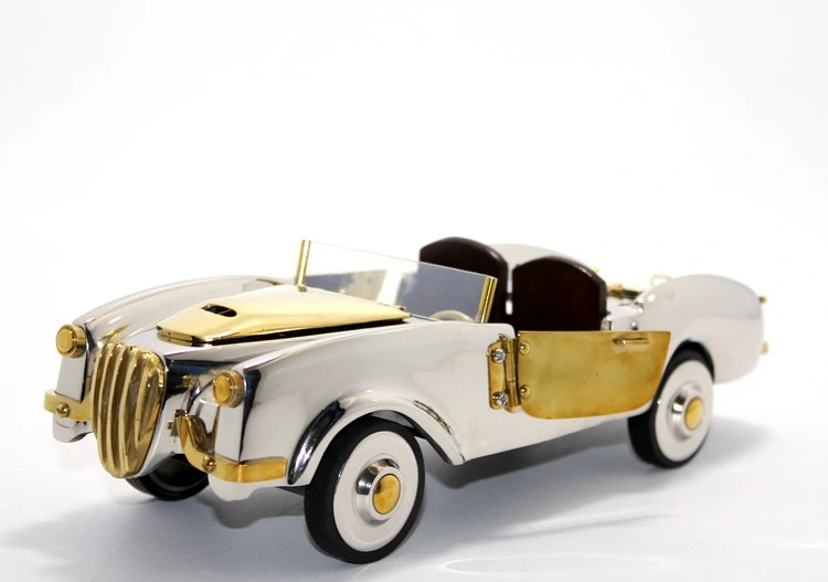 Pirinç Eski Model Araba ( Lisinya )