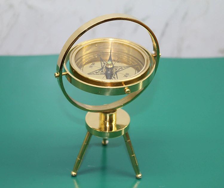 Pirinç Masa Üstü Pusula Model 2 ( Lisinya ) Pirinç Masa Üstü Pusula Model 2 ( Lisinya )