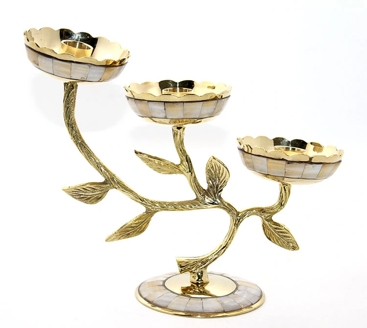 Pirinç Sedefli 3'lü Şamdan Model 4 ( Lisinya ) Pirinç Sedefli 3'lü Şamdan Model 4 ( Lisinya )