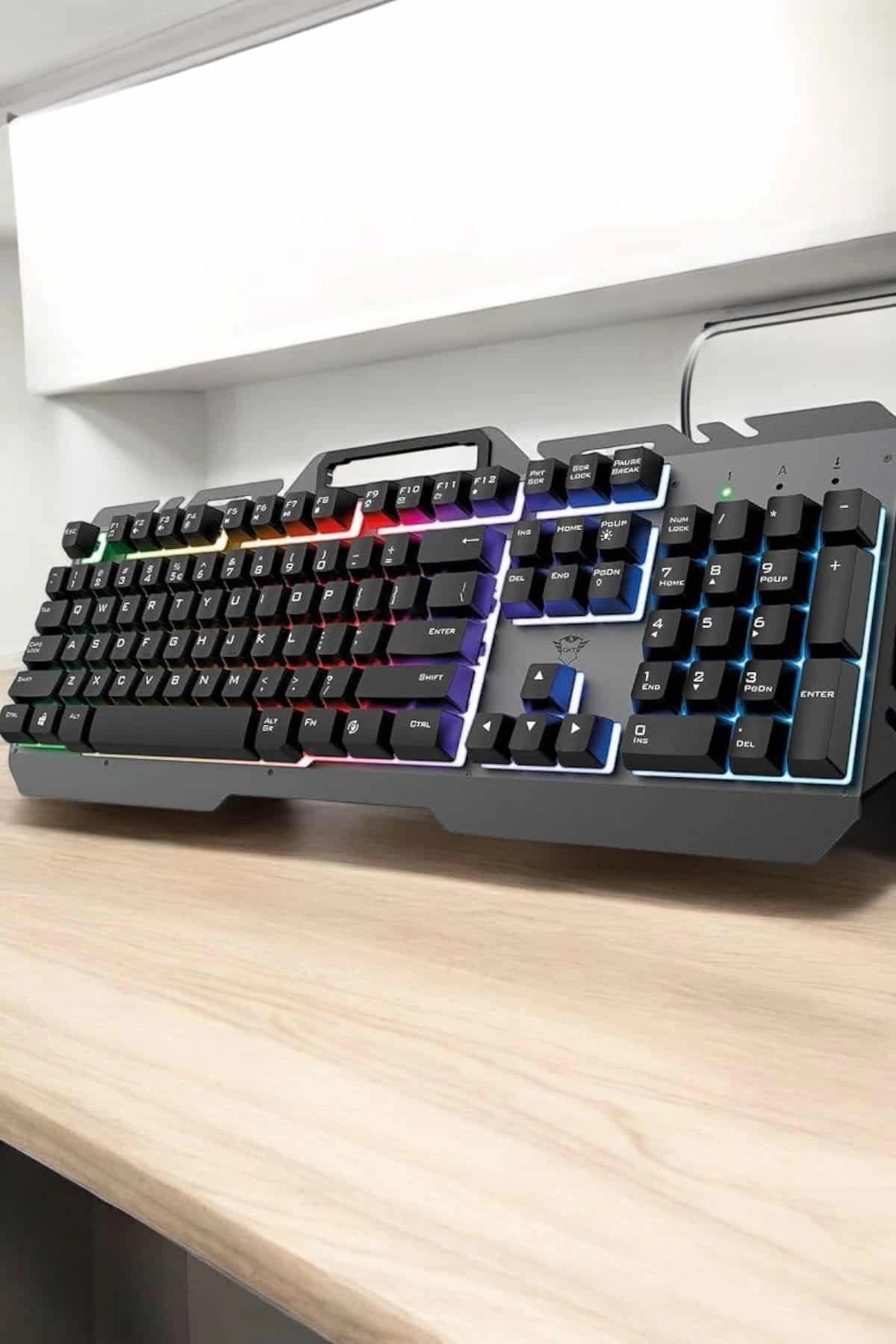 Q Klavye Rgb Işıklı Klavye Ve Mouse Seti Kablolu Mouse Hediyeliş ( Lisinya )