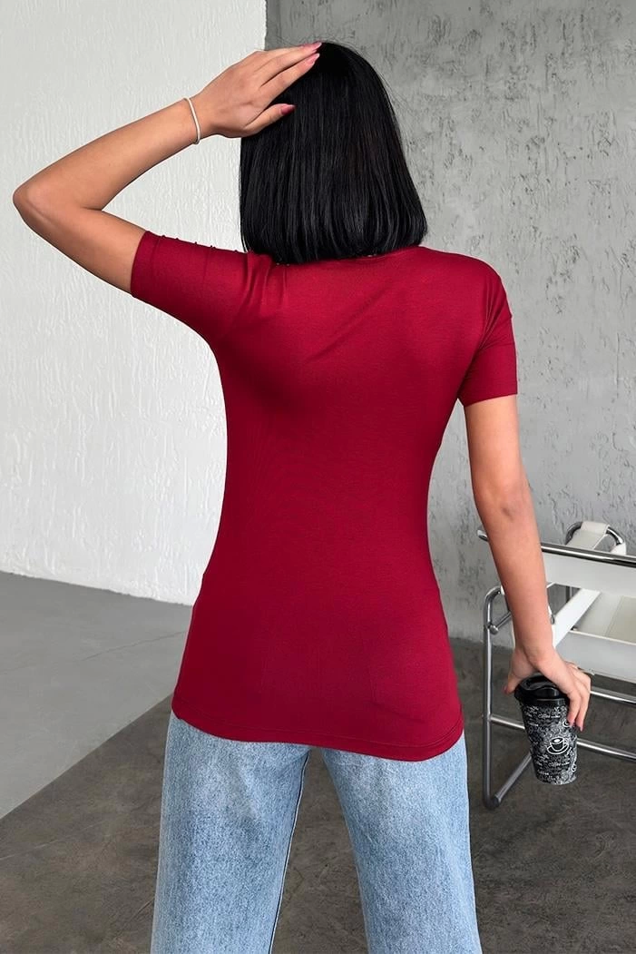 Rahat Ve Şık Kısa Kollu Bisiklet Yaka Likralı Viskon Penye Body Bordo ( Lisinya ) Rahat Ve Şık Kısa Kollu Bisiklet Yaka Likralı Viskon Penye Body Bordo ( Lisinya )