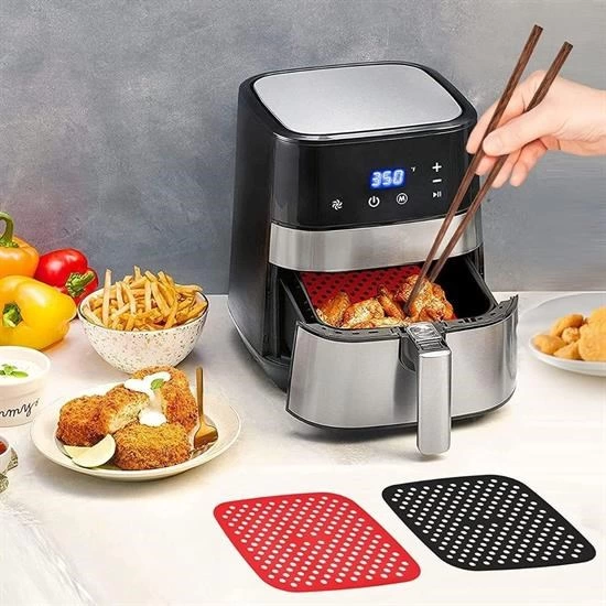 Renkli Isıya Dayanıklı Yıkanılabilir Silikon Fırın Ve Airfryer Kare Pişirme Matı 21,5 Cm ( Lisinya ) Renkli Isıya Dayanıklı Yıkanılabilir Silikon Fırın Ve Airfryer Kare Pişirme Matı 21,5 Cm ( Lisinya )