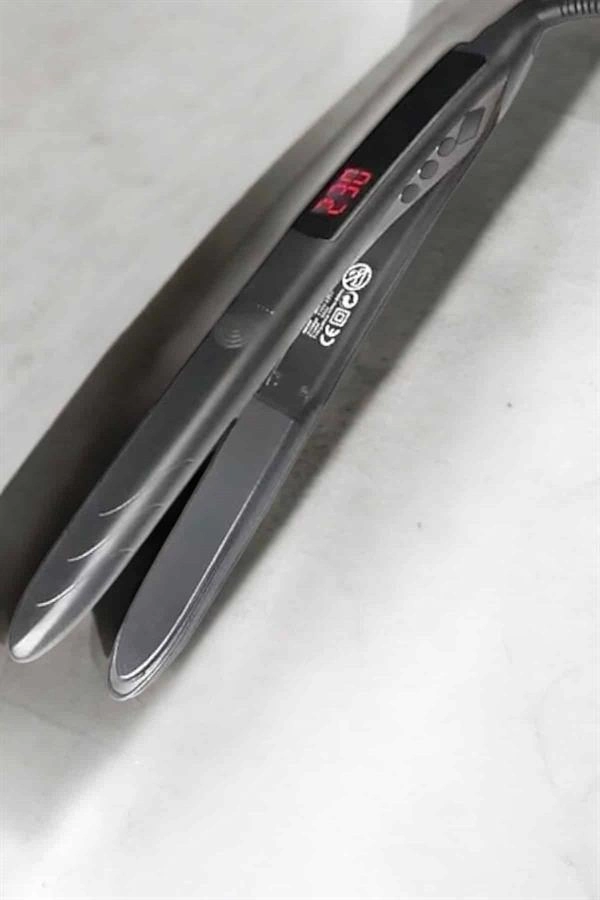 Saç Düzleştirici Led Ekranlı Isı Ayarlı Seramik Kaplama Profesyonel ( Lisinya )