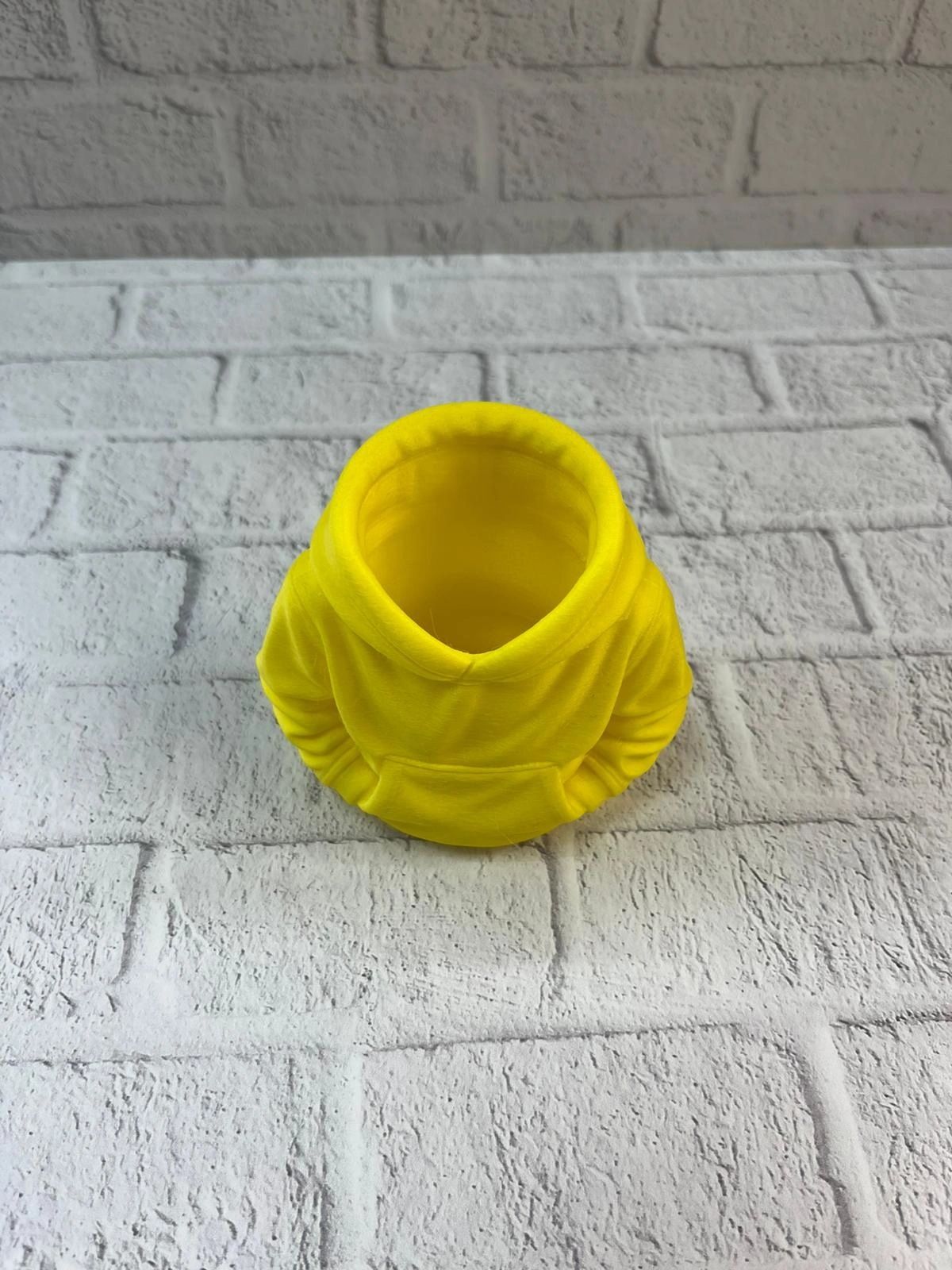 Sarı Hoodie Kalemlik 10x10 Cm Masa Üstü Düzenleyici ( Lisinya )