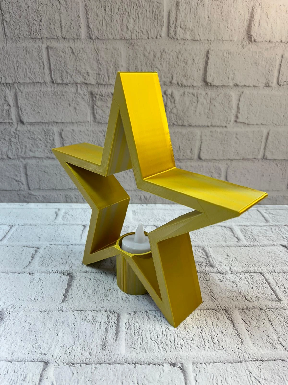 Sarı Yıldız Mumluk Modern Salon Ve Raf Dekoru ( Lisinya )