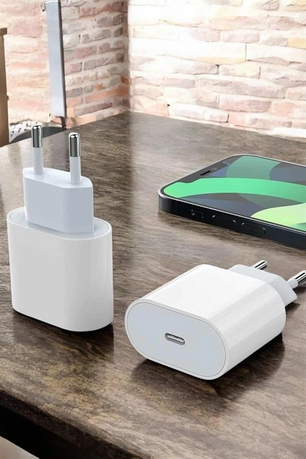 Şarj Aleti İos 15/15 Pro Max Uyumlu Şarj Adaptörü Ve Kablosu ( Lisinya ) Şarj Aleti İos 15/15 Pro Max Uyumlu Şarj Adaptörü Ve Kablosu ( Lisinya )