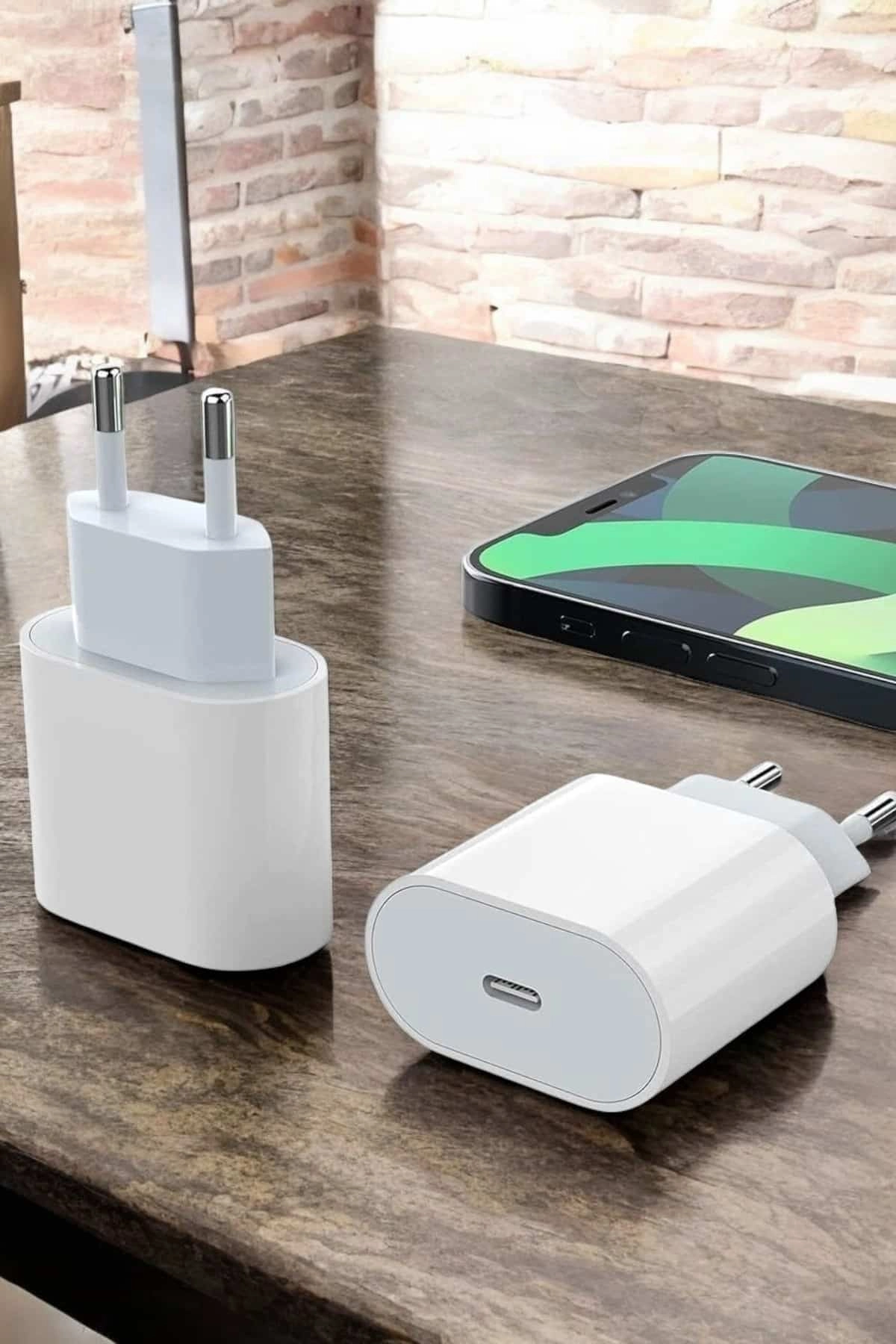 Şarj Aleti İos 15/15 Pro Max Uyumlu Şarj Adaptörü Ve Kablosu ( Lisinya ) Şarj Aleti İos 15/15 Pro Max Uyumlu Şarj Adaptörü Ve Kablosu ( Lisinya )