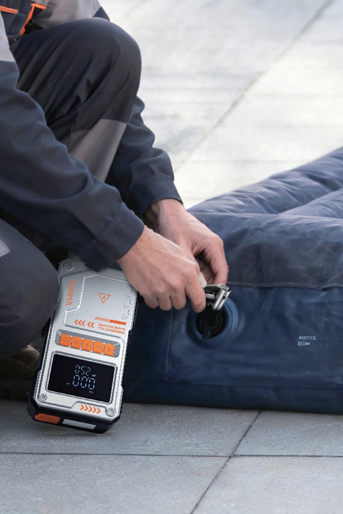 Şarjlı 10.000 Mah Akım Korumalı Taşınabilir Çanta Araç Akü Şarj Takviyeli Işıklı Hava Kompresörü Powerbankli ( Lisinya )