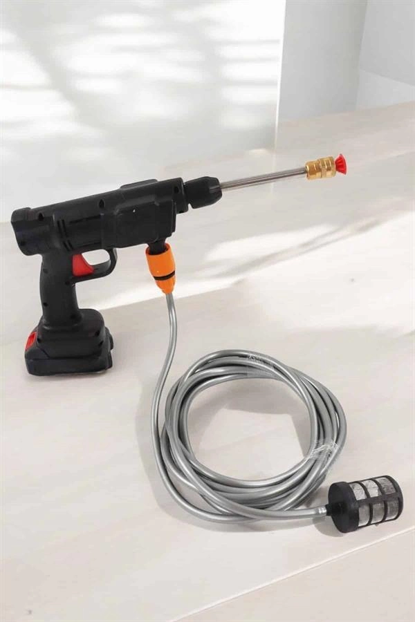 Şarjlı Oto Yıkama Tabancası Su Basınçlı Hazneli Bataryalı ( Lisinya ) Şarjlı Oto Yıkama Tabancası Su Basınçlı Hazneli Bataryalı ( Lisinya )