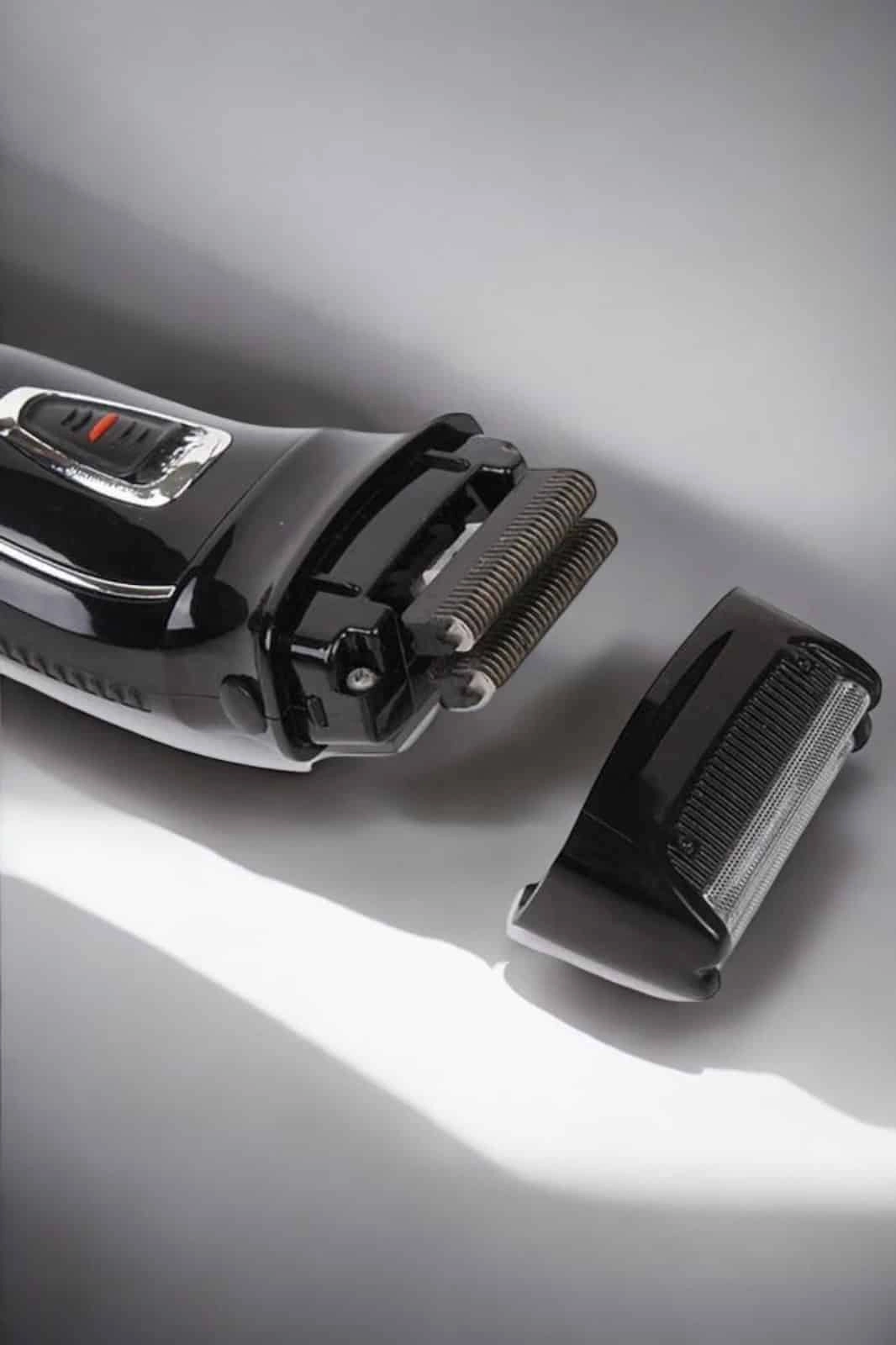 Şarjlı Paslanmaz Çelik Bıçaklı Ve Kablosuz Saç Sakal Tıraş Makinesi ( Lisinya )