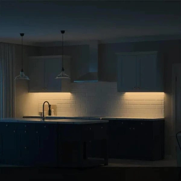 Sensörlü Şarjlı Mıknatıslı Uzun Led Işık ( Lisinya ) Sensörlü Şarjlı Mıknatıslı Uzun Led Işık ( Lisinya )