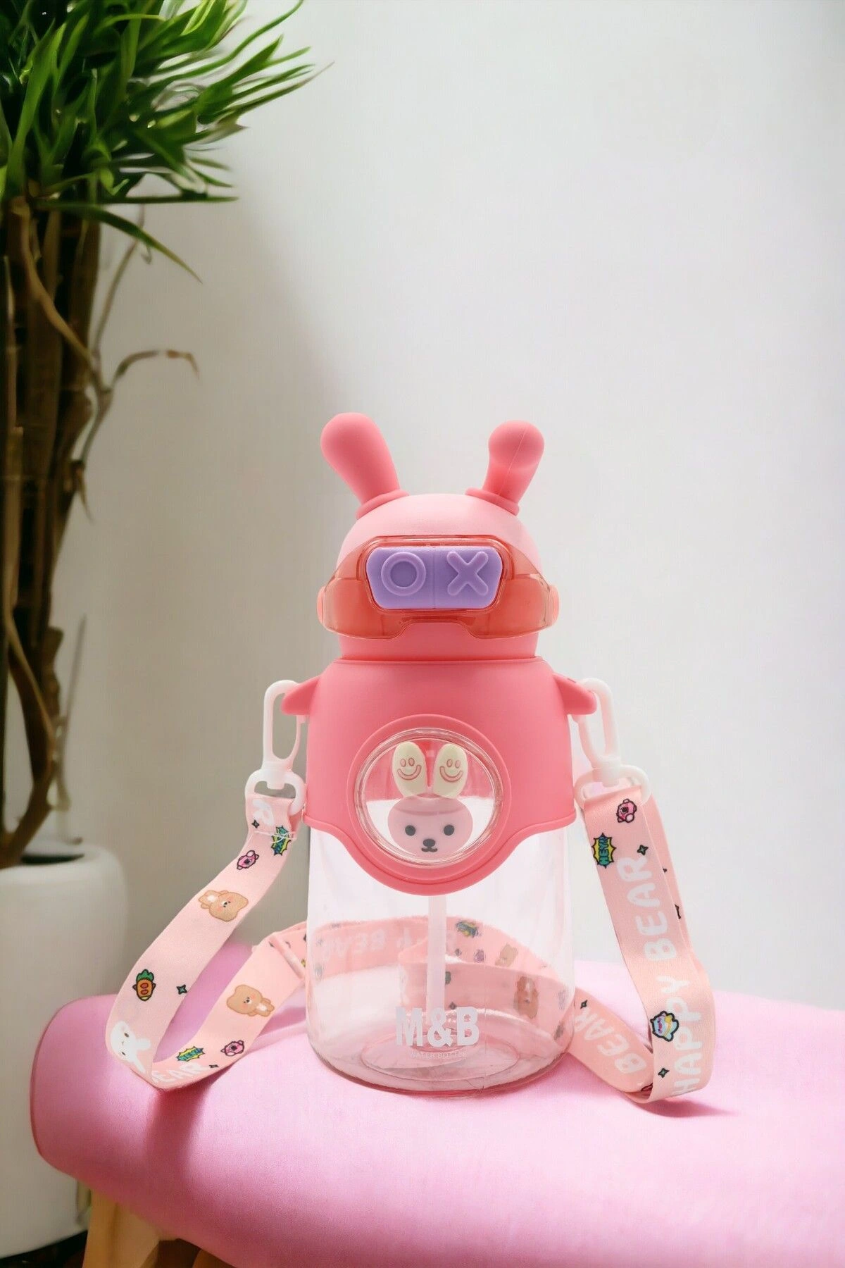 Sevimli Tavşan Su Matarası ( Lisinya ) Sevimli Tavşan Su Matarası ( Lisinya )