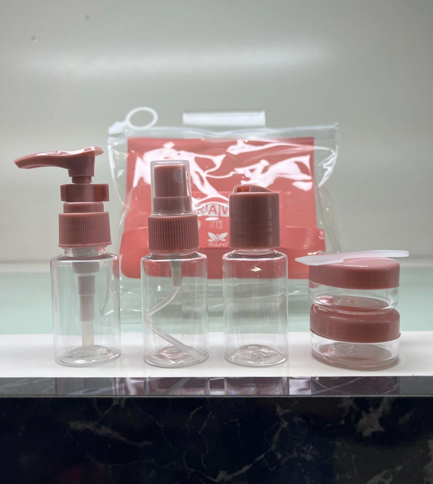 Seyahat Banyo Seti 6 Parça ( Lisinya ) Seyahat Banyo Seti 6 Parça ( Lisinya )