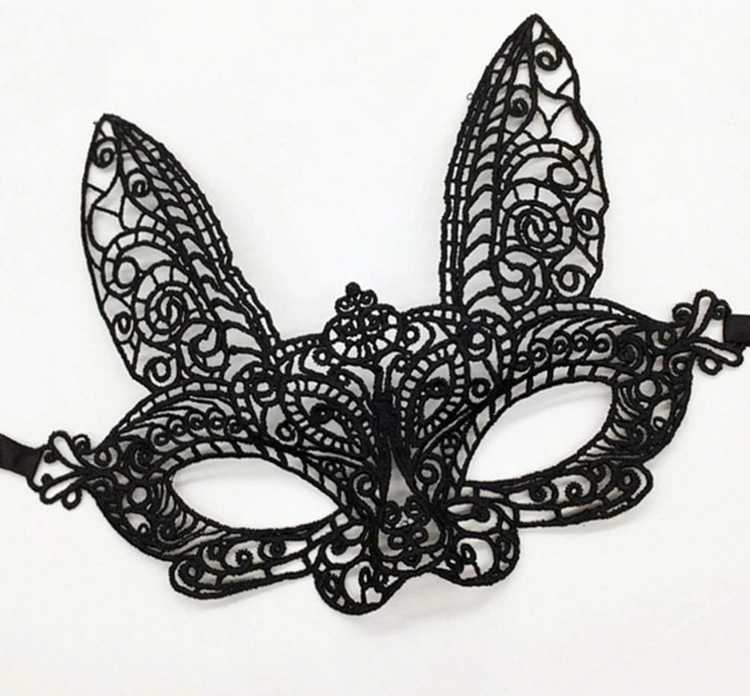 Siyah Dantel Kesim Balo Parti Maskesi 7 No ( Lisinya ) Siyah Dantel Kesim Balo Parti Maskesi 7 No ( Lisinya )