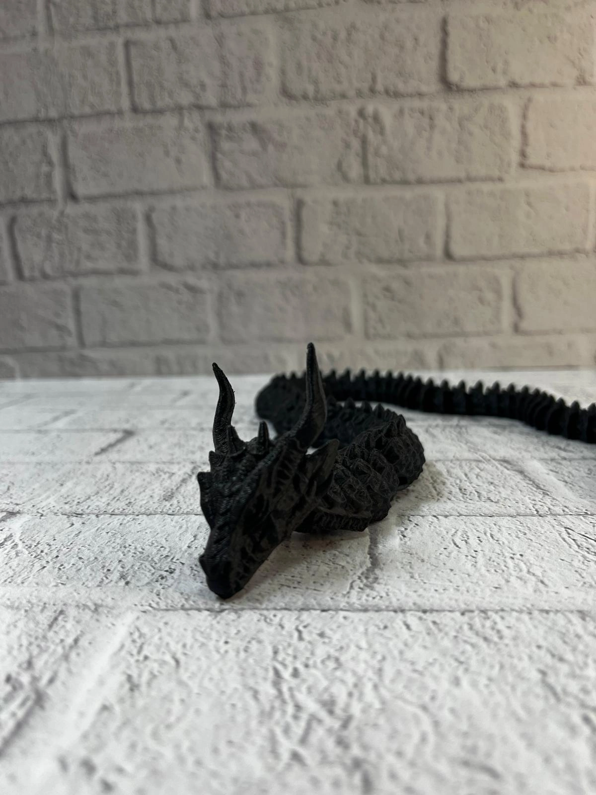 Siyah Hareketli Ejderha Figürü Esnek Gövdeli Dekoratif Tasarım 60 Cm ( Lisinya )