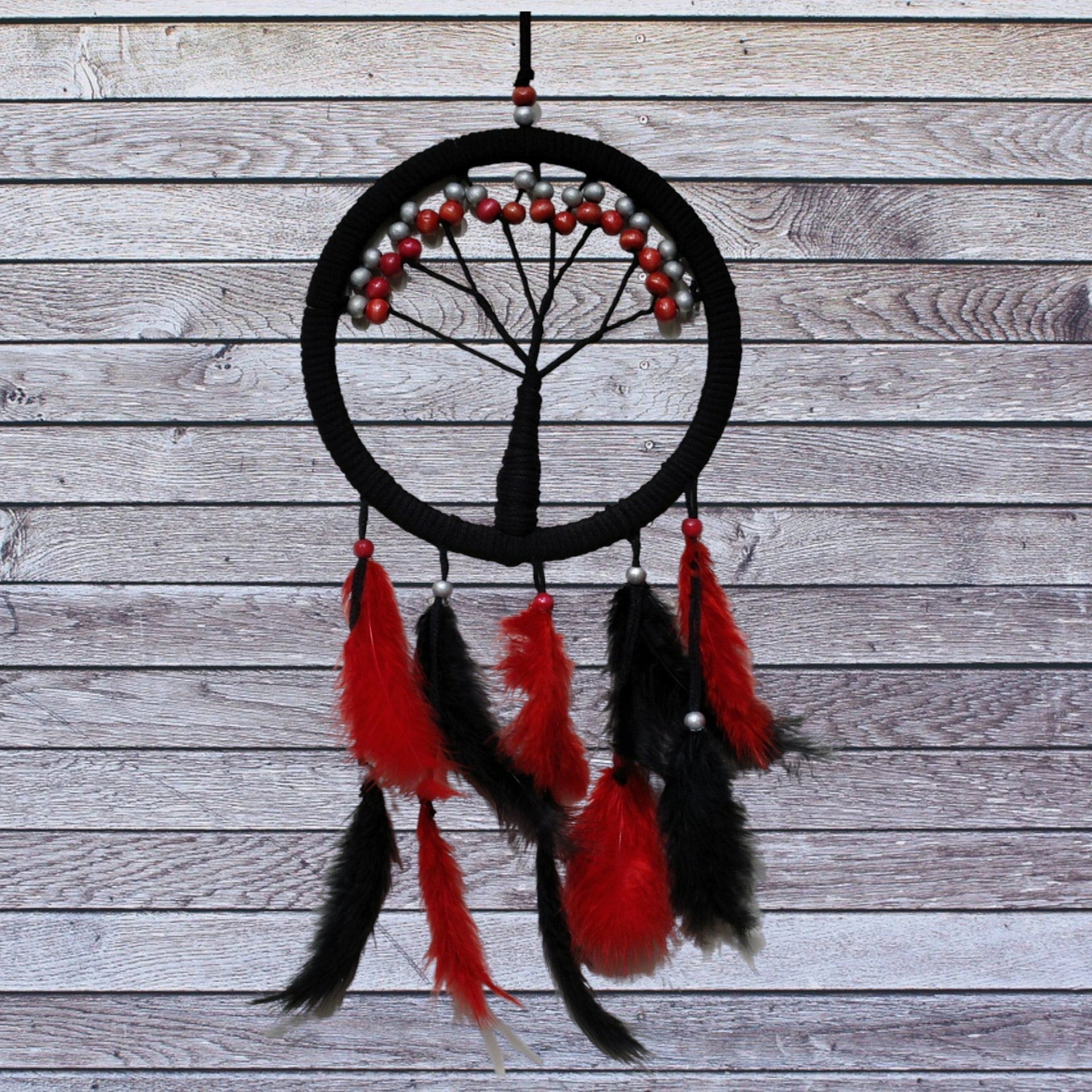 Siyah Kırmızı Hayat Ağacı Dream Catcher ( Lisinya ) Siyah Kırmızı Hayat Ağacı Dream Catcher ( Lisinya )