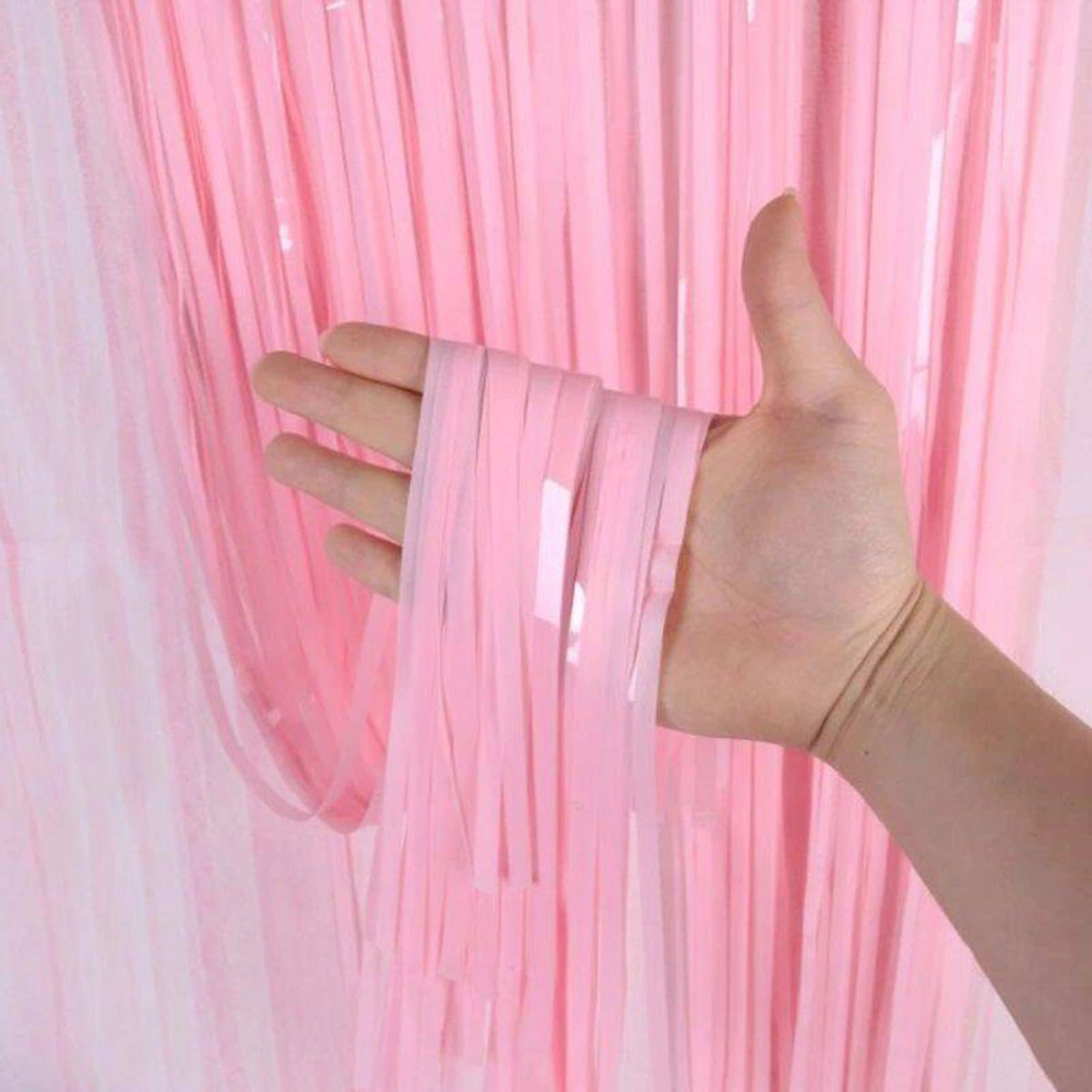 Soft Pembe Püsküllü Kapı Perdesi ( Lisinya ) Soft Pembe Püsküllü Kapı Perdesi ( Lisinya )