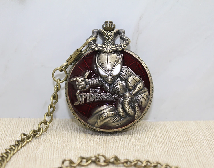 Spiderman Tasarımlı Köstekli Saat ( Lisinya )