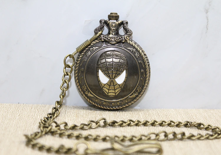 Spiderman Tasarımlı Köstekli Saat Model 2 ( Lisinya )