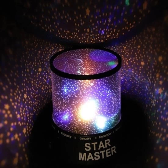 Star Master Pilli Gökyüzü Projeksiyonlu Led Renkli Yıldızlı Tavan Işık Yansıtma Gece Lambası ( Lisinya ) Star Master Pilli Gökyüzü Projeksiyonlu Led Renkli Yıldızlı Tavan Işık Yansıtma Gece Lambası ( Lisinya )