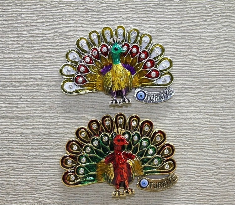 Swaroski Tavuskuşu Magnet Alk3852 ( Lisinya )