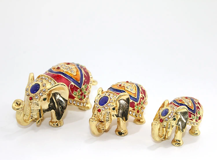 Taşlı 3'lü Fil Figürü Model 3 ( Lisinya ) Taşlı 3'lü Fil Figürü Model 3 ( Lisinya )