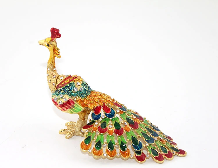 Taşlı Tavuskuşu Model 1 ( Lisinya ) Taşlı Tavuskuşu Model 1 ( Lisinya )