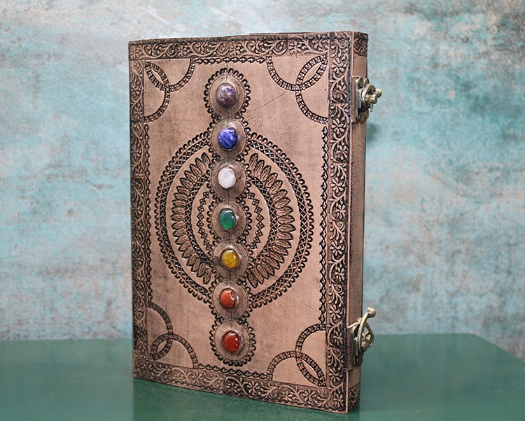 Taşlı Deri Defter Model 13 ( Lisinya ) Taşlı Deri Defter Model 13 ( Lisinya )