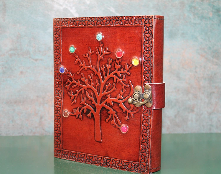 Taşlı Deri Defter Model 6 ( Lisinya ) Taşlı Deri Defter Model 6 ( Lisinya )