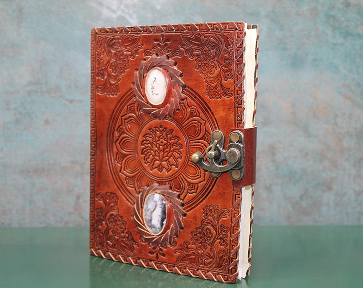 Taşlı Deri Defter Model 9 ( Lisinya ) Taşlı Deri Defter Model 9 ( Lisinya )