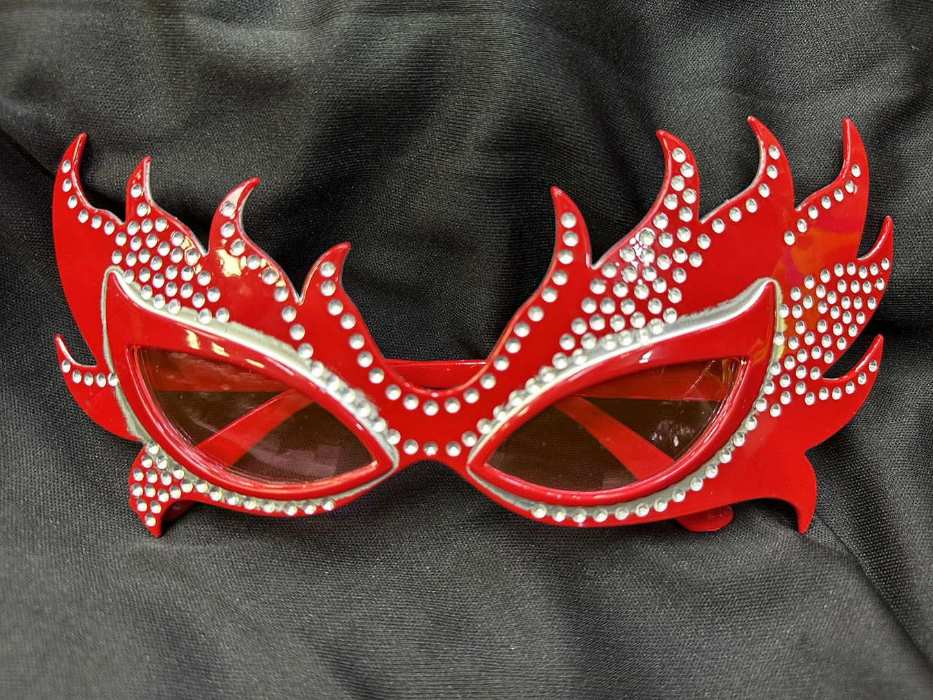 Taşlı Kırmızı Alev Parti Gözlüğü ( Lisinya ) Taşlı Kırmızı Alev Parti Gözlüğü ( Lisinya )