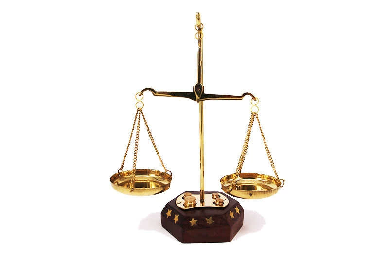 Terazi Ahşap 10gr. ( Lisinya ) Terazi Ahşap 10gr. ( Lisinya )